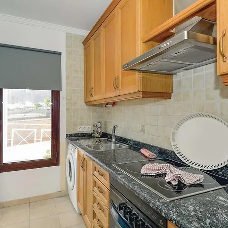 Villa Playa Blanca Sleeps 6 Air Con Wifi